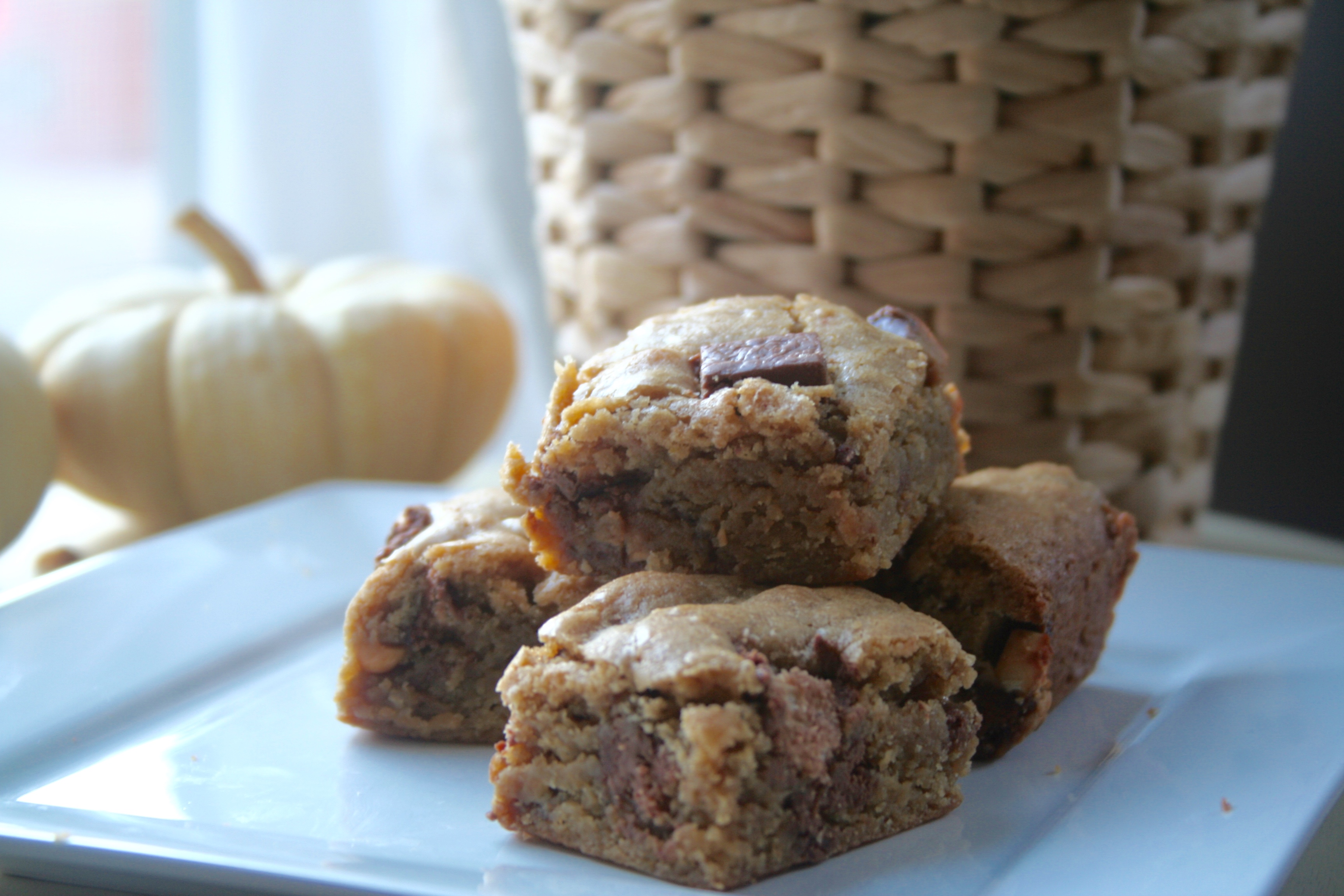 candy bar blondies