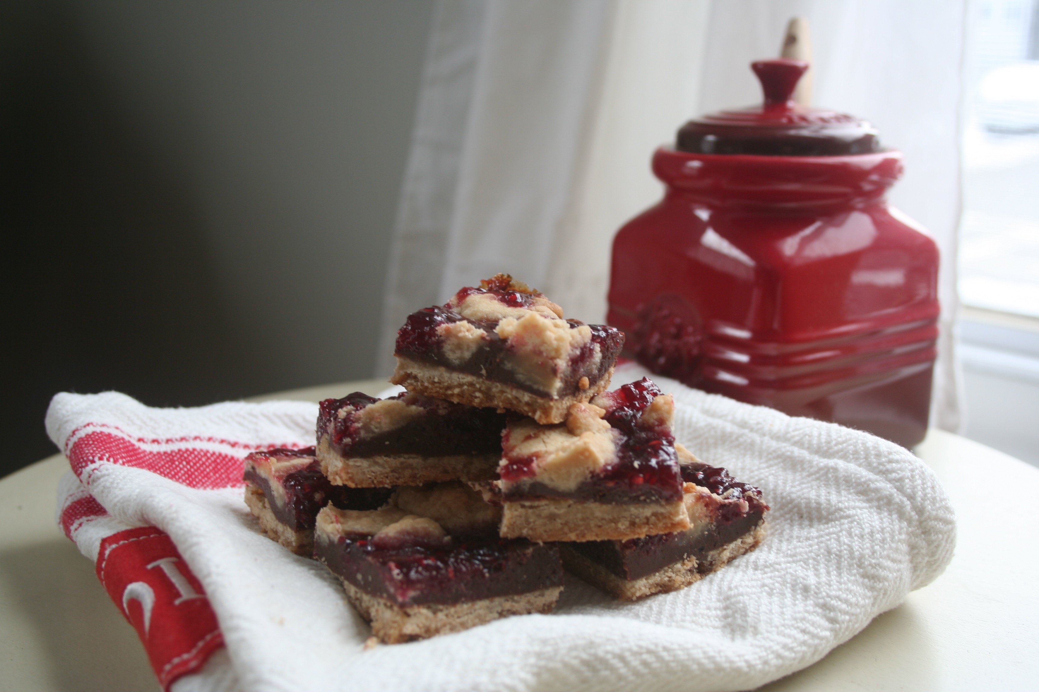 chocolate raspberry bars