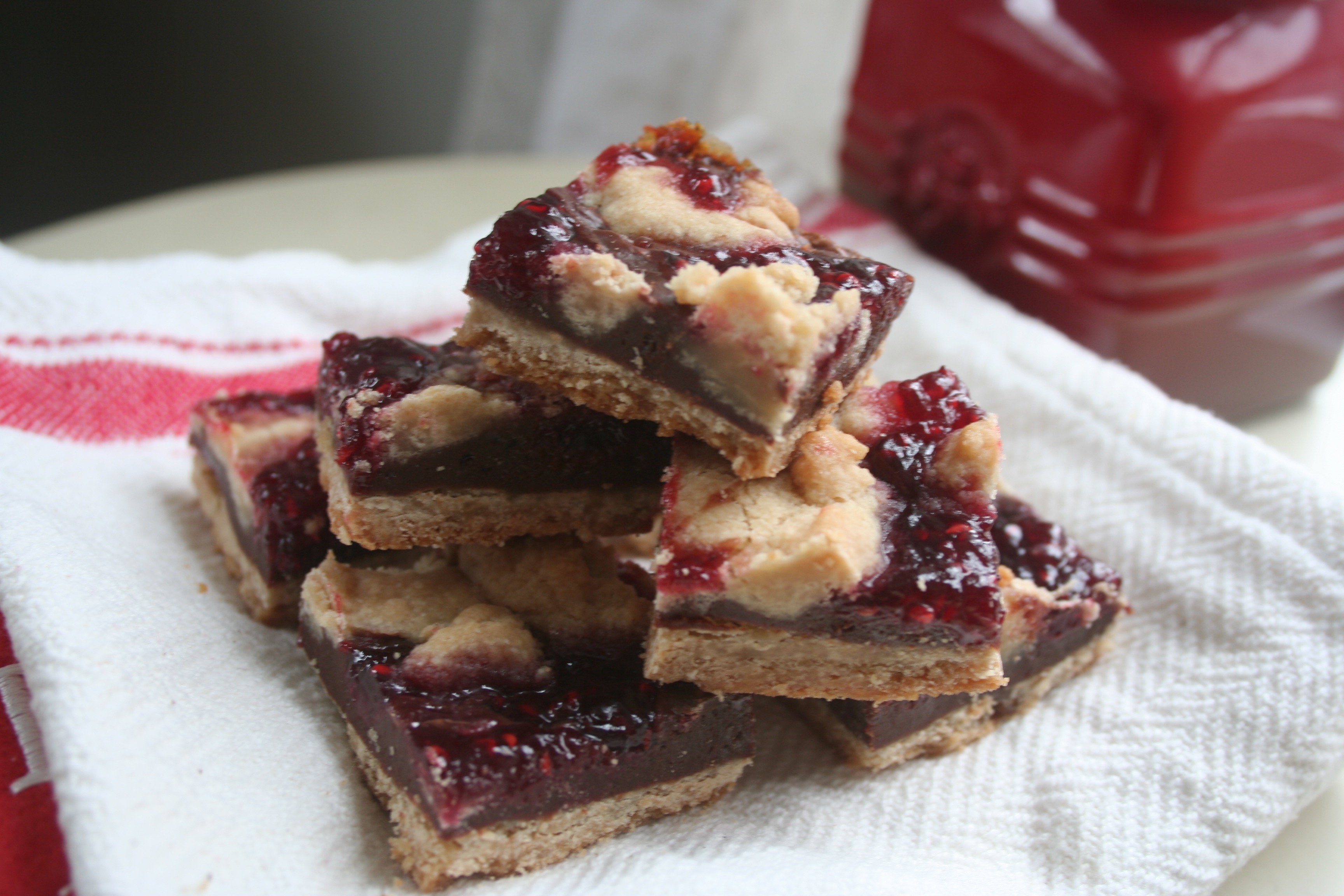 chocolate raspberry bars