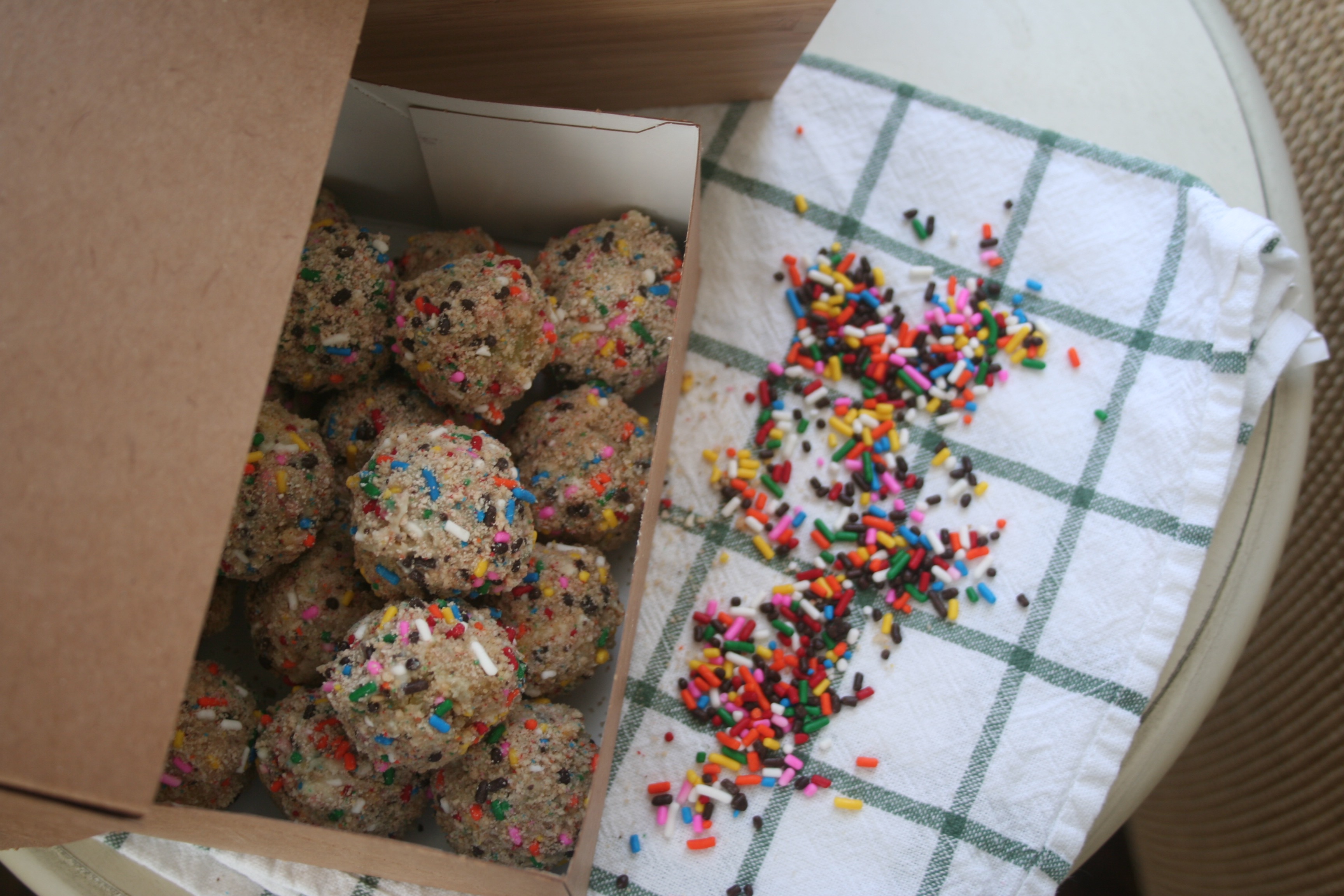 birthday cake truffles