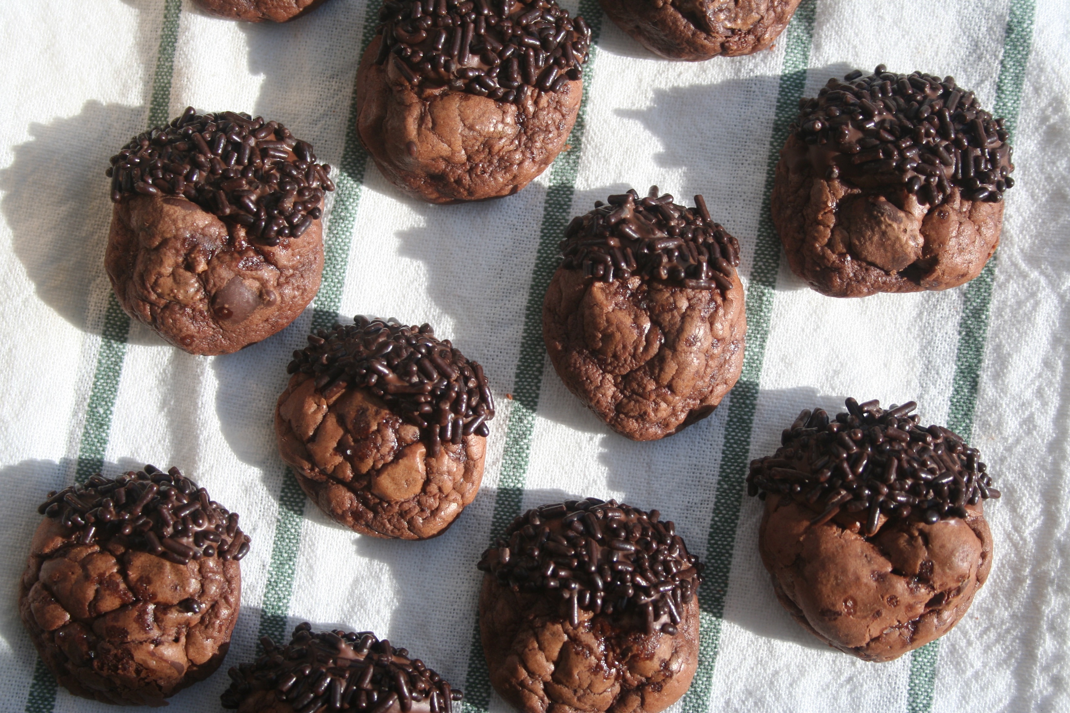 salted chocolate truffle cookies