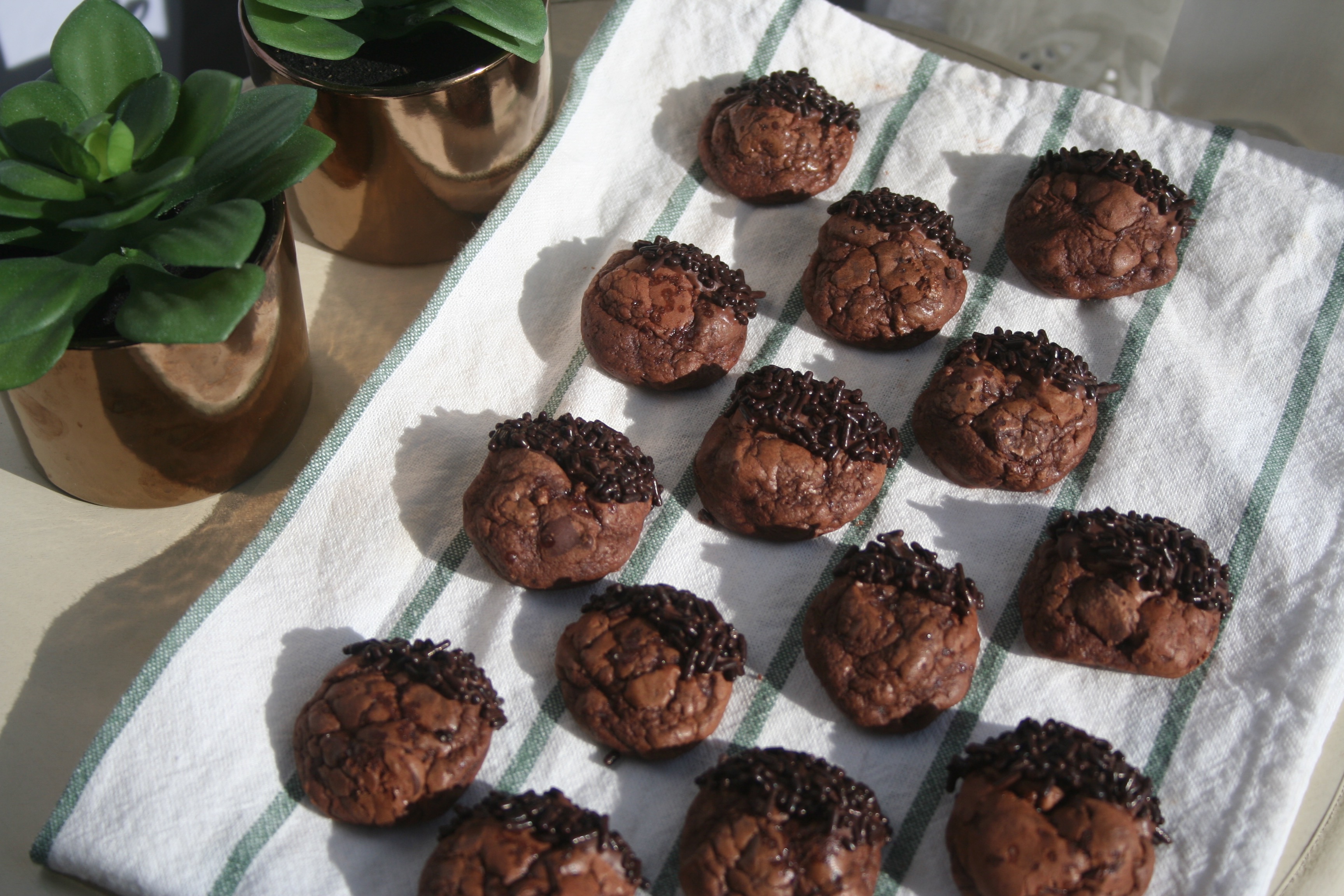 salted chocolate truffle cookies