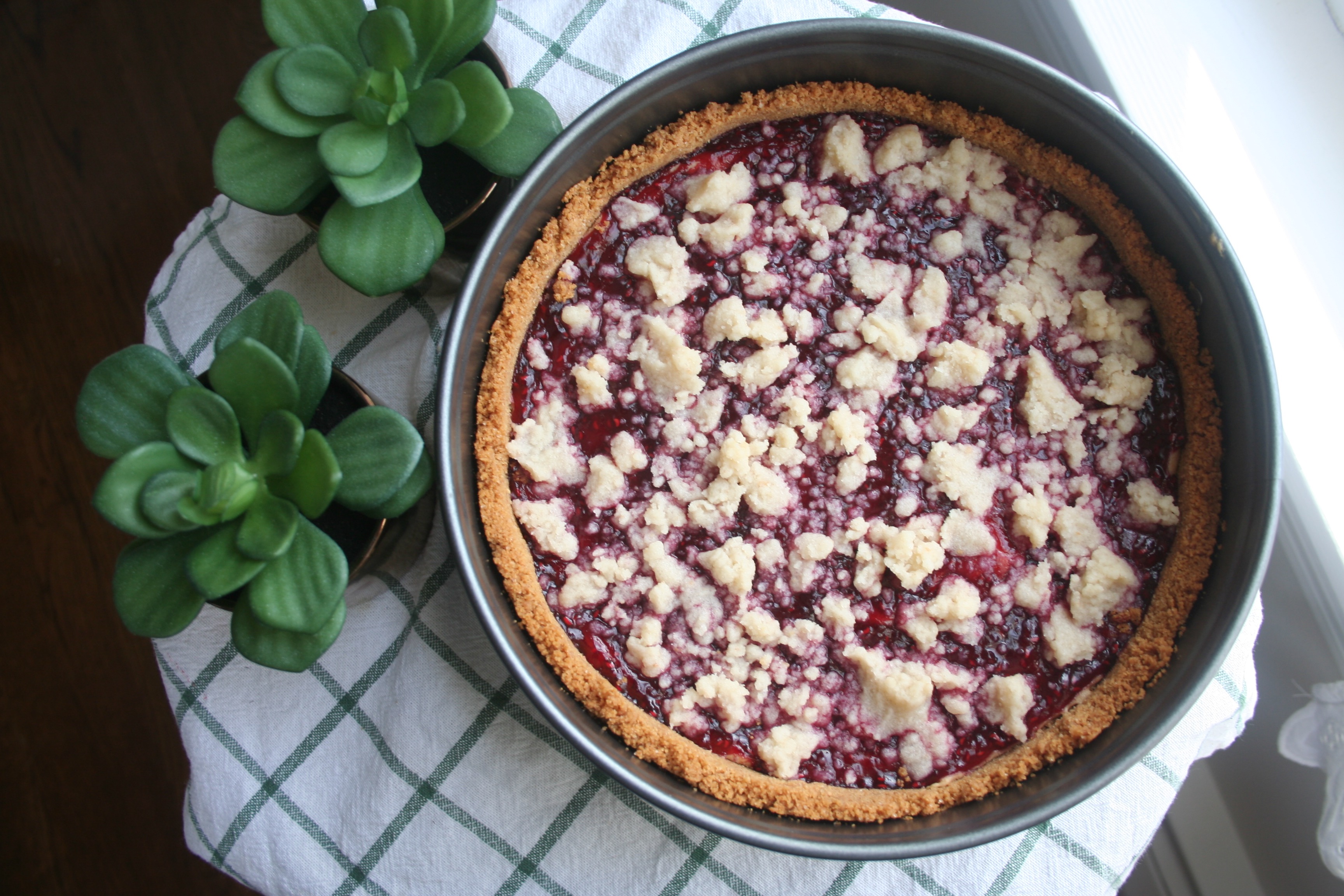 peanut butter raspberry pie