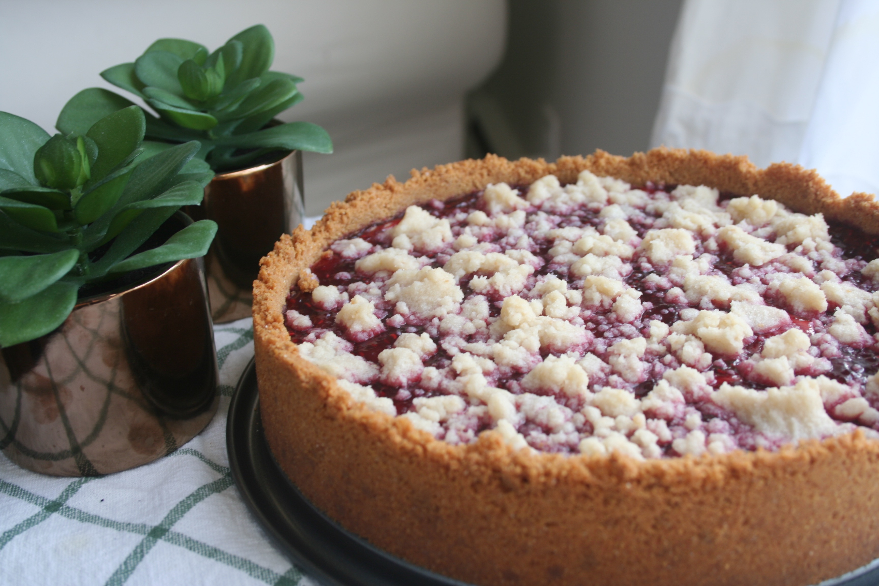 peanut butter raspberry pie