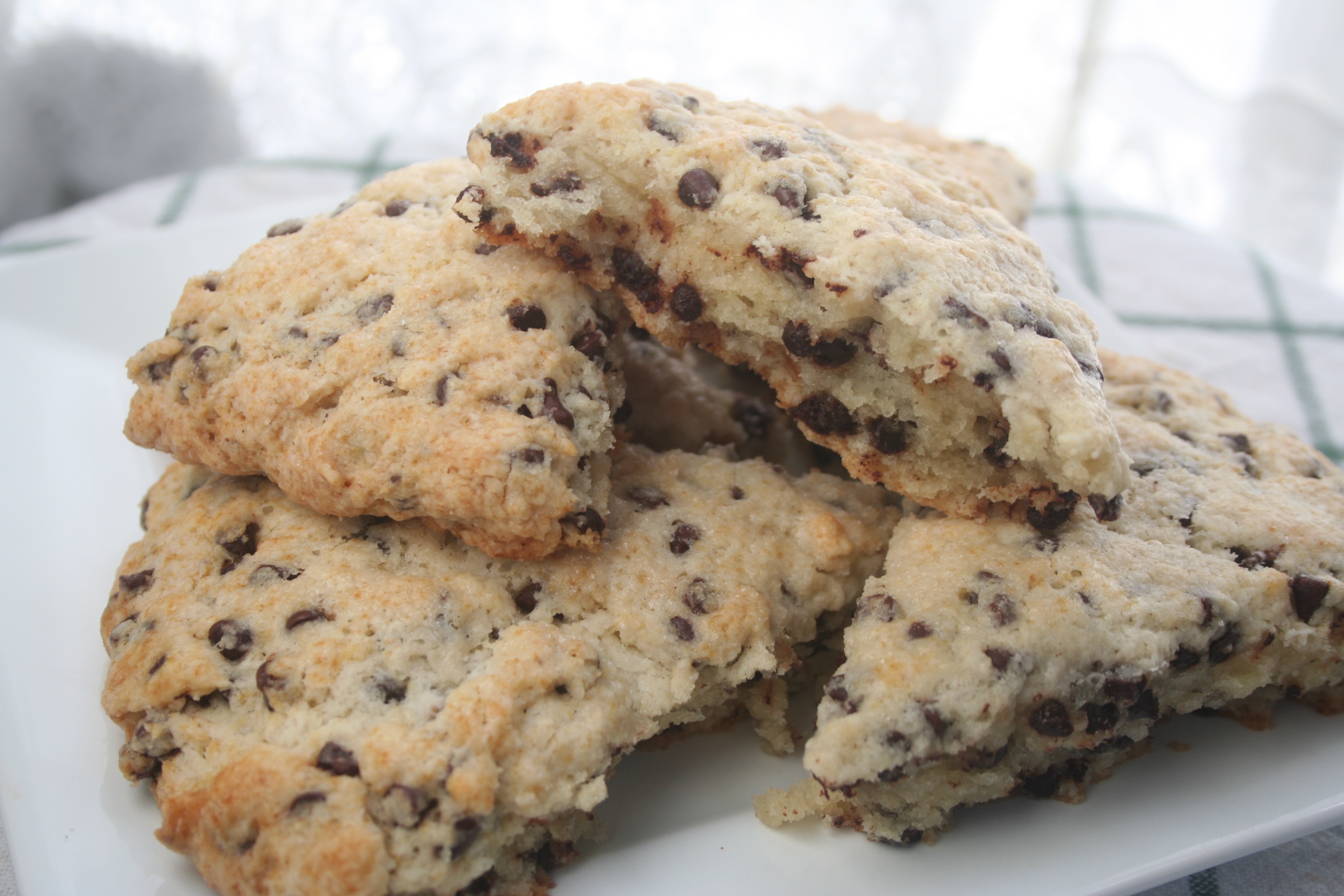 chocolate chip buttermilk scones