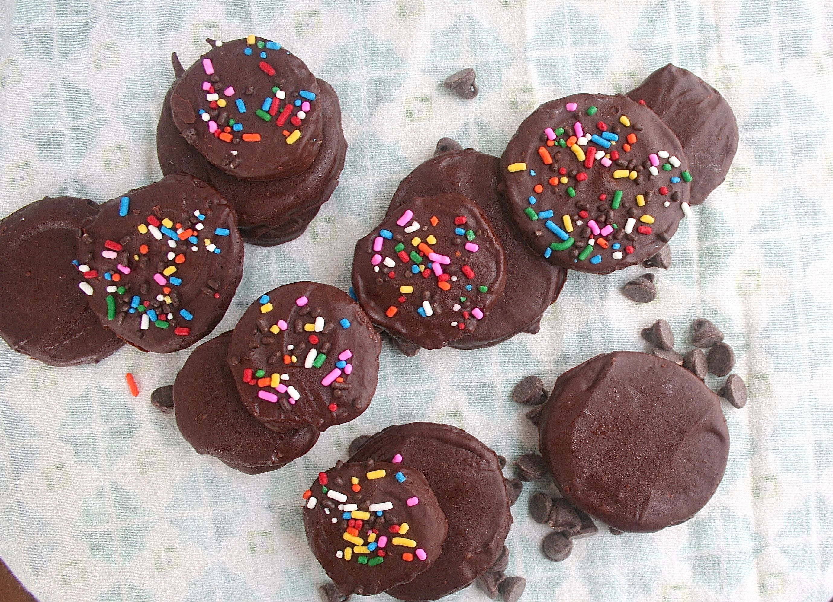 chocolate mint cookies (thin mints)