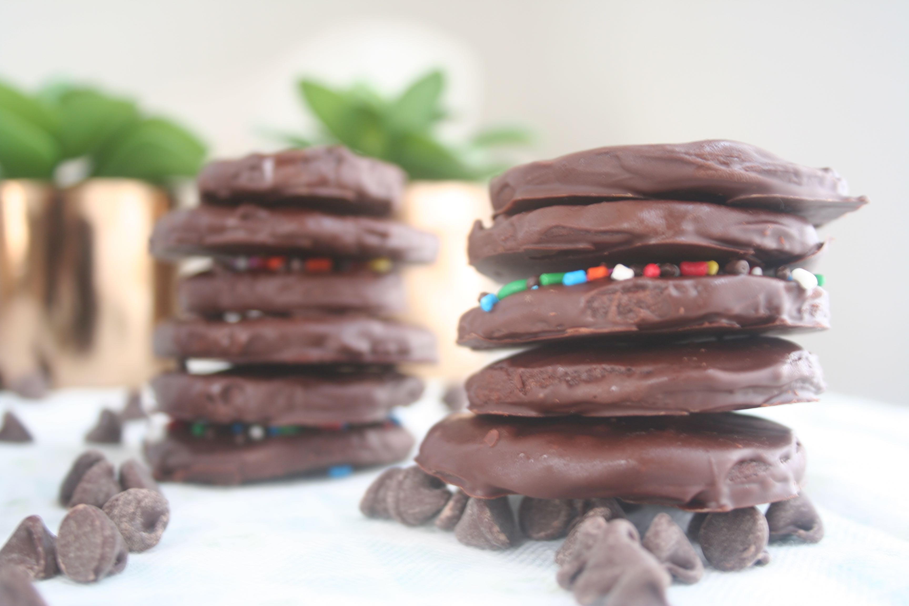 chocolate mint cookies (thin mints)