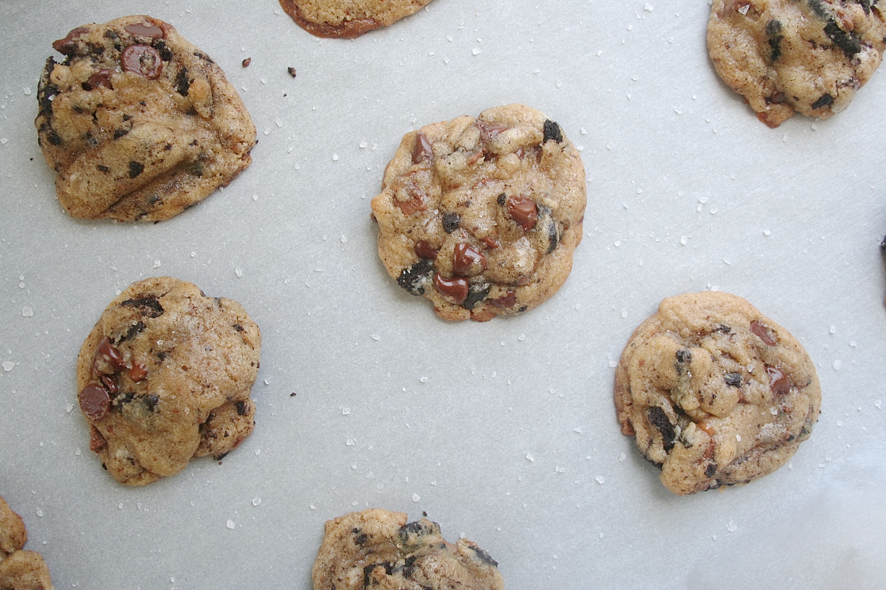 browned butter oreo toffee cookies