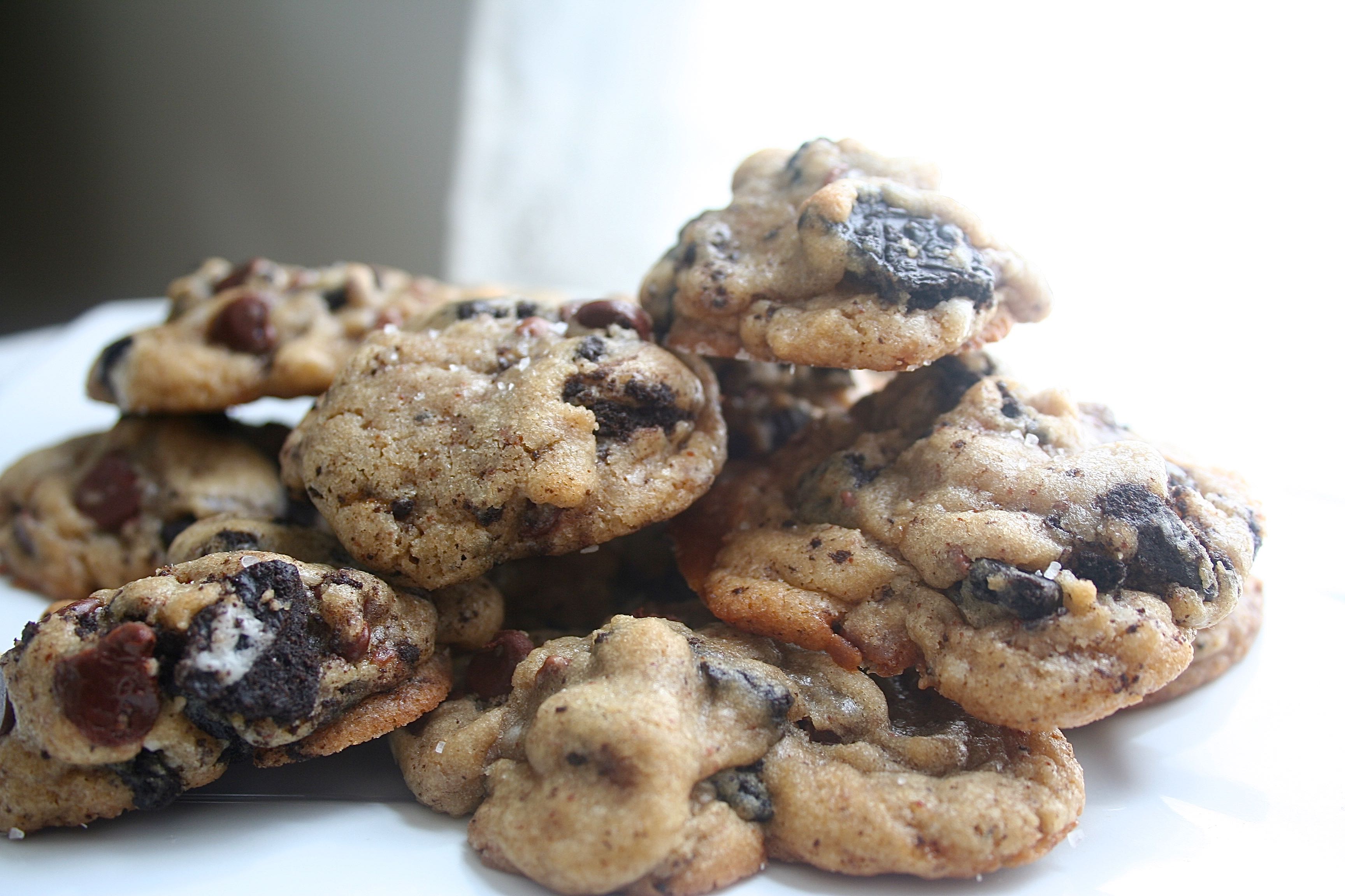 browned butter oreo toffee cookies