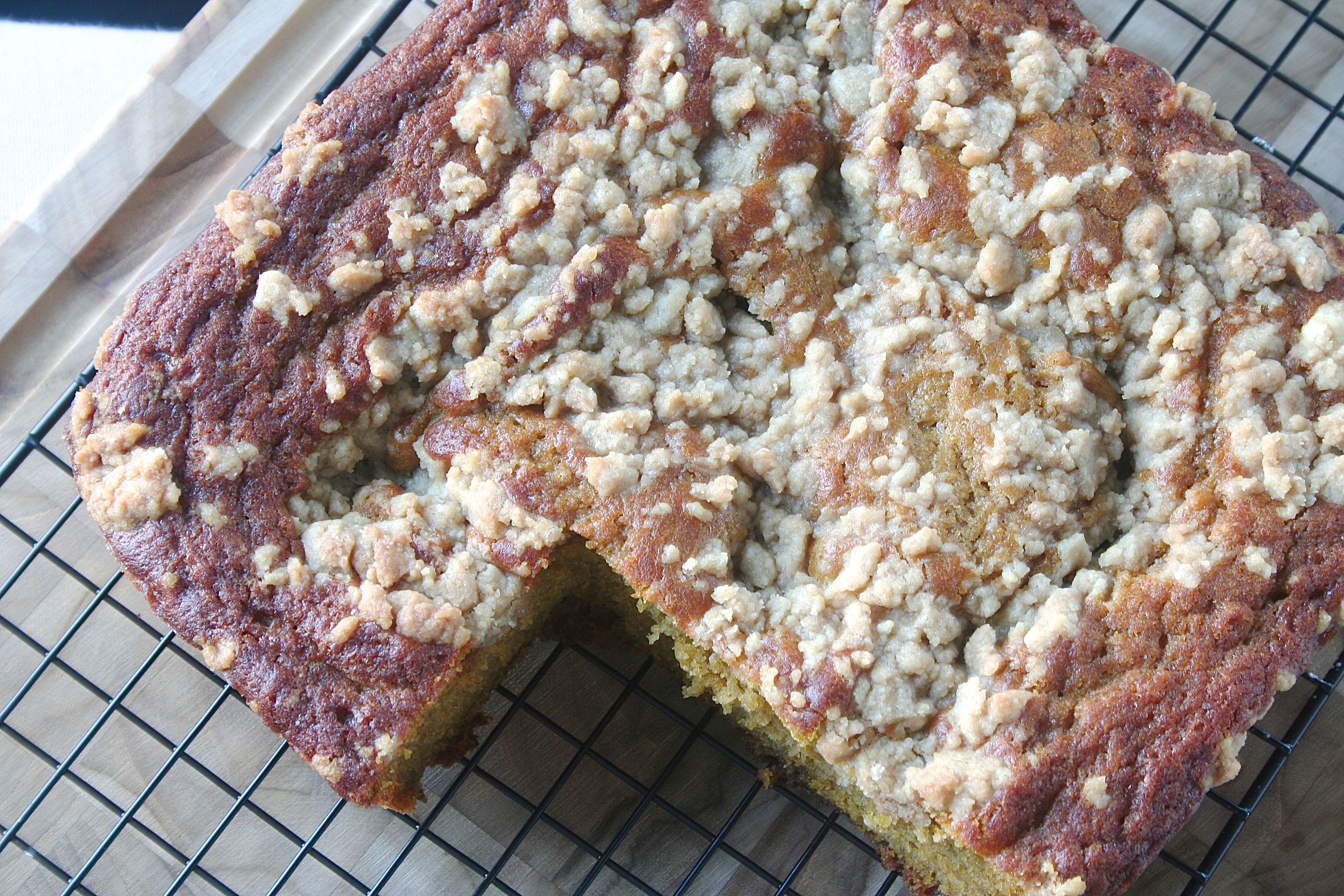 pumpkin crumb cake