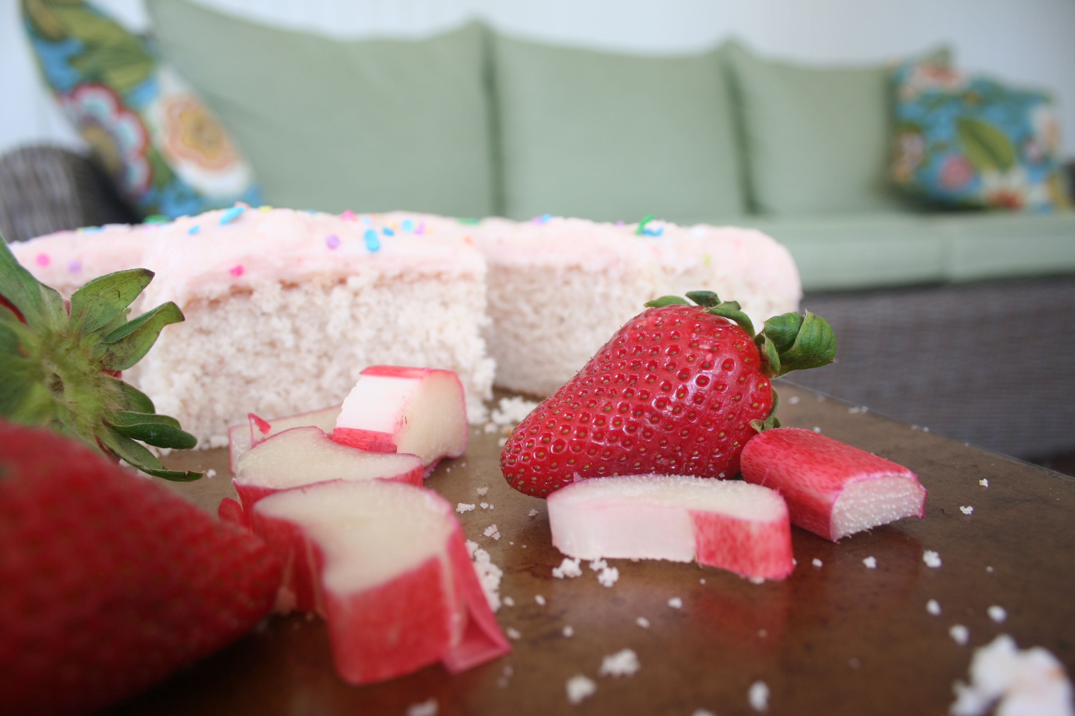 strawberry rhubarb cake