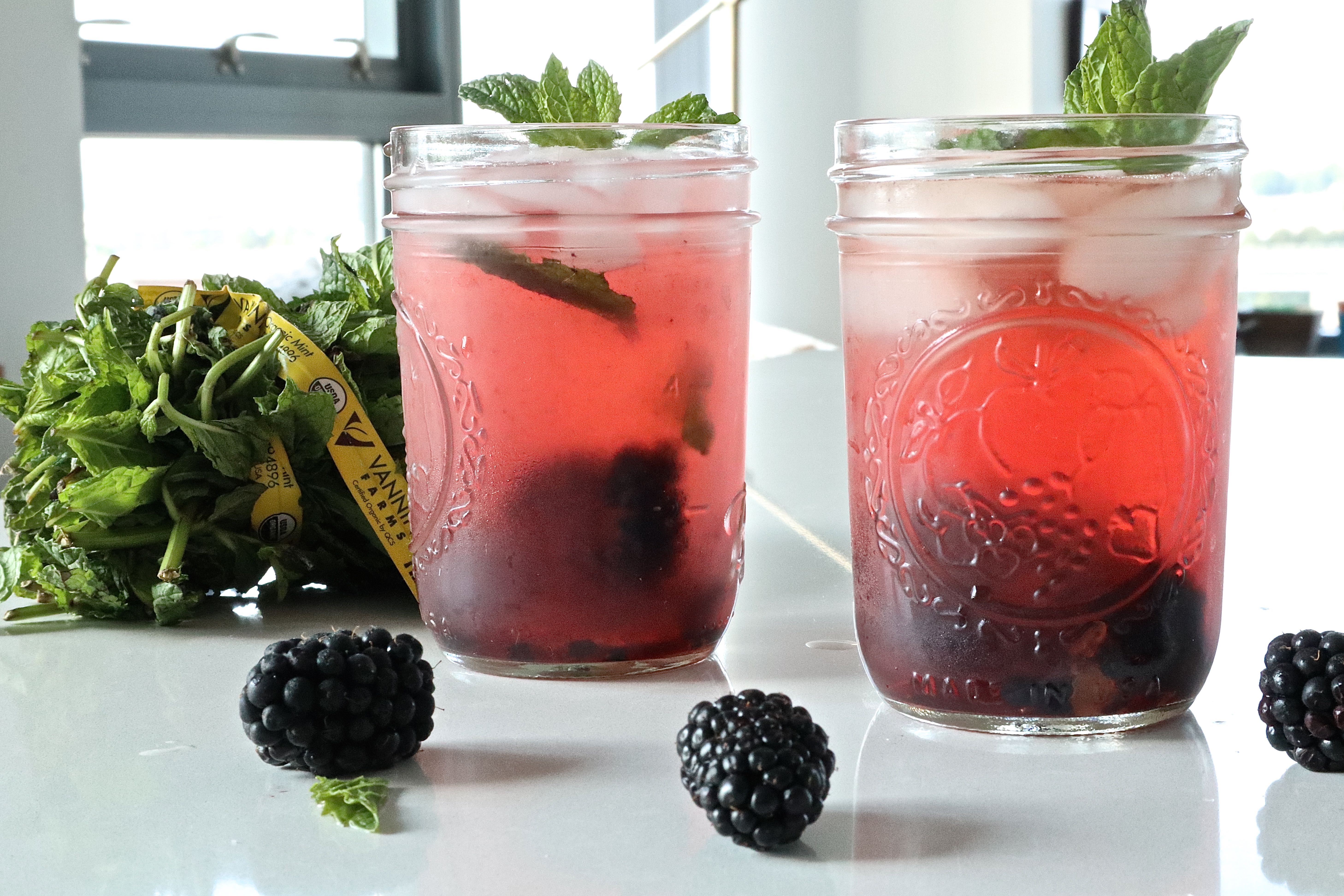 blackberry bourbon lemonade with mint