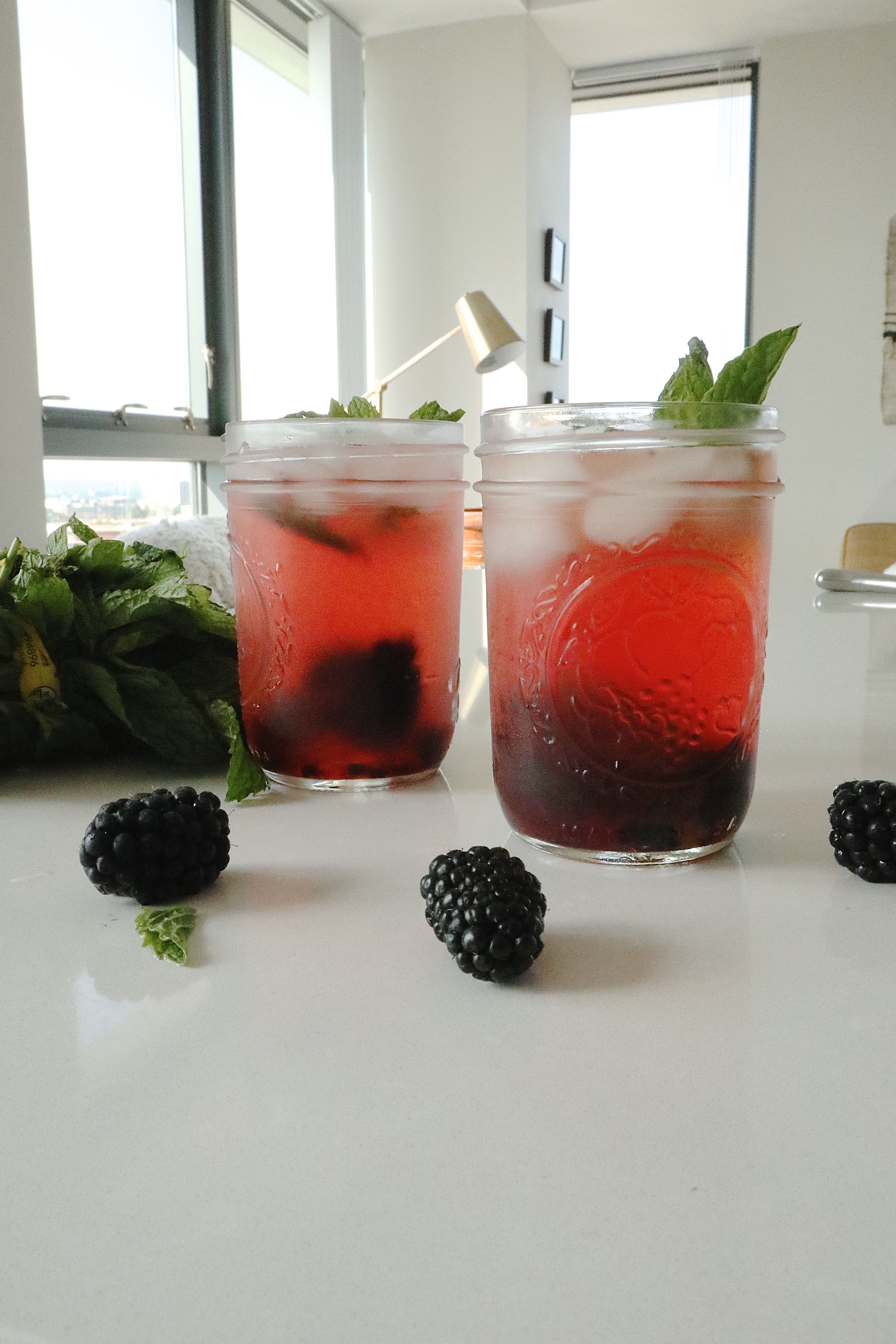blackberry bourbon lemonade with mint