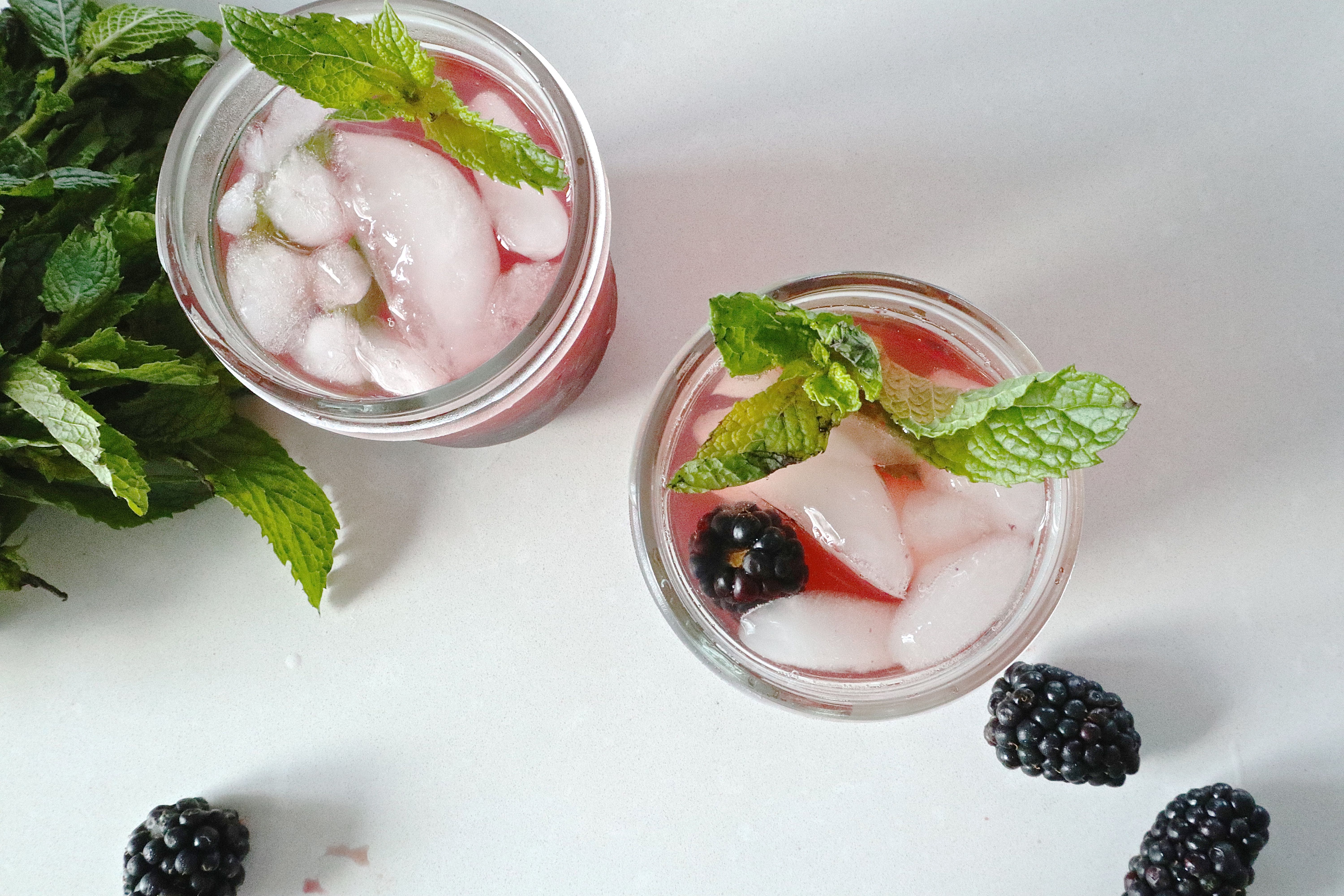 blackberry bourbon lemonade with mint