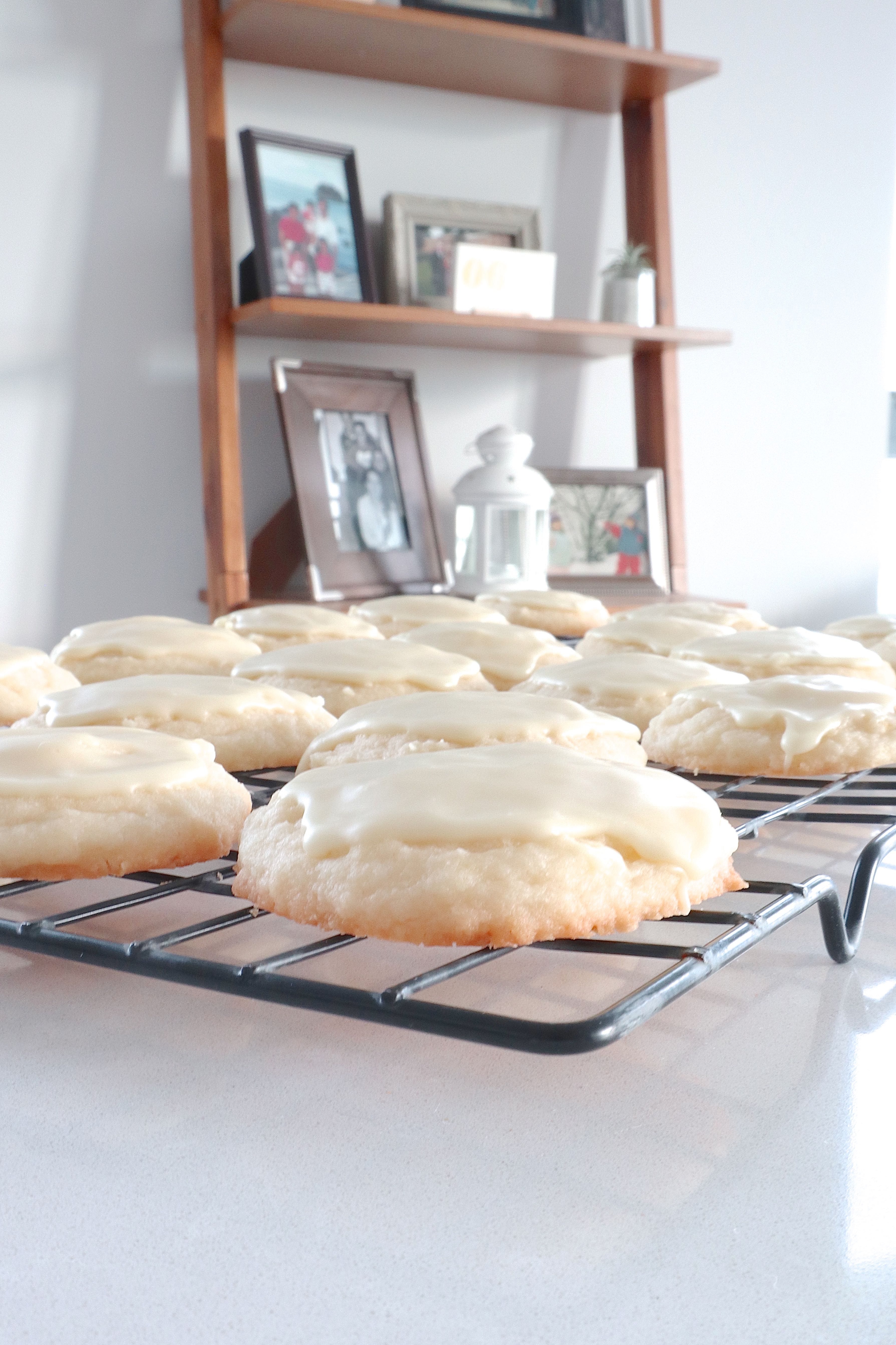 lemon whipped shortbread cookies