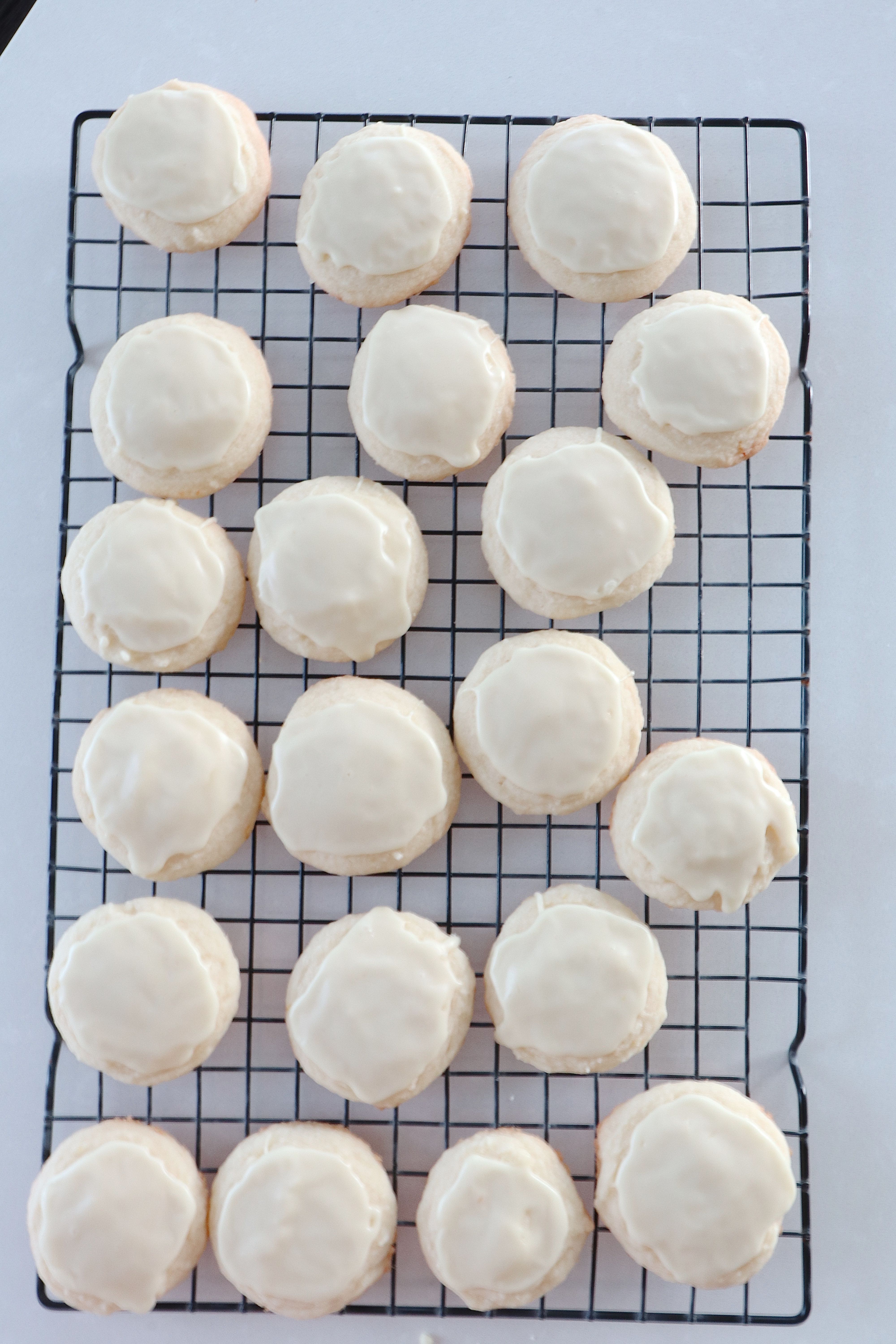 lemon whipped shortbead cookies