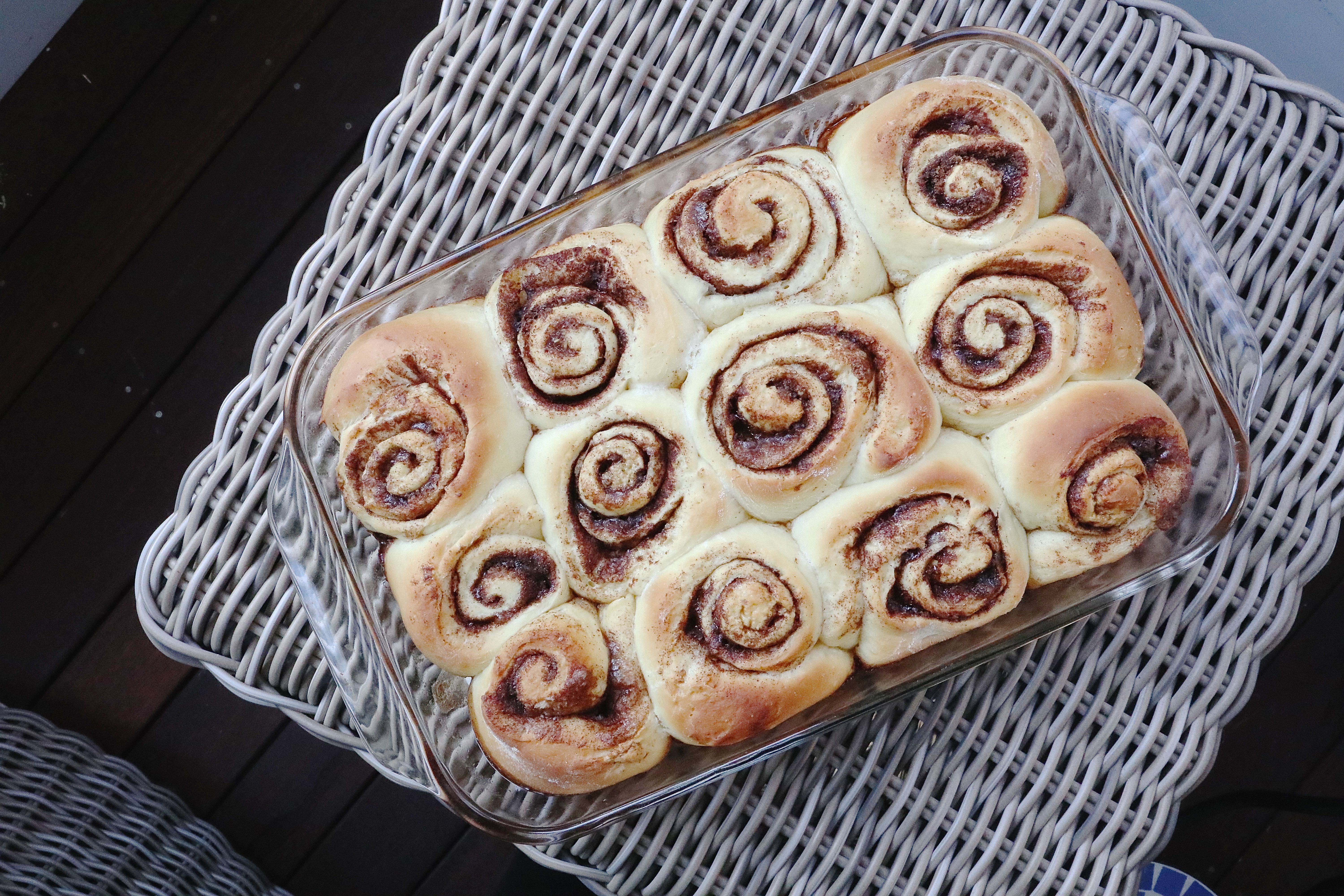 homemade cream cheese icing recipe for cinnamon rolls